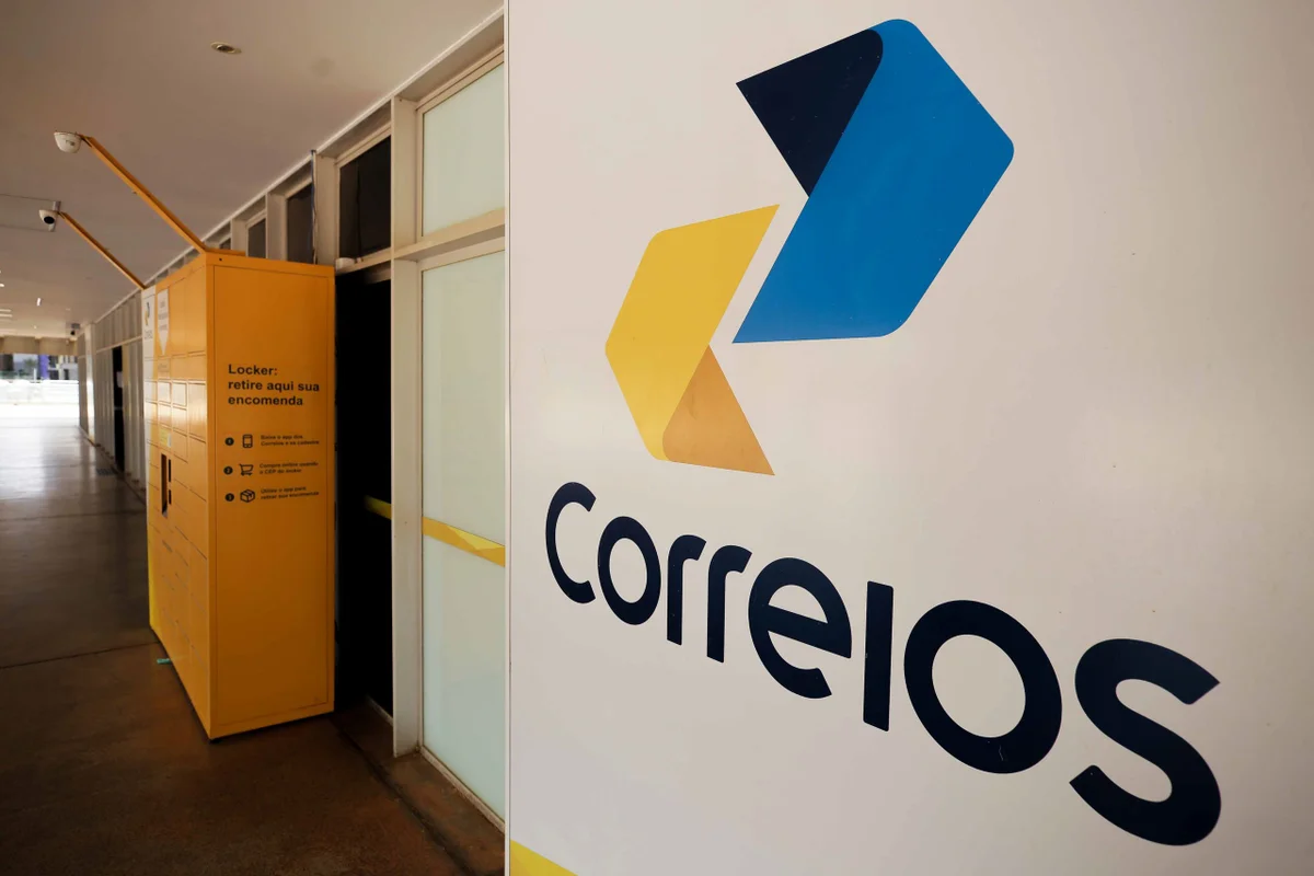 Trabalhadores dos Correios encerram greve após 15 dias de paralisação