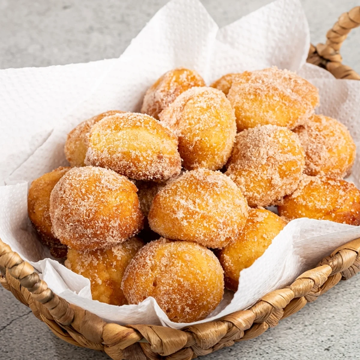 Receita de bolinho de chuva fofinho sem leite e sem farinha de trigo