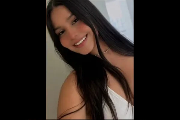 Mãe do namorado de Isabelle Caracristi é exonerada de governo no CE - destaque galeria