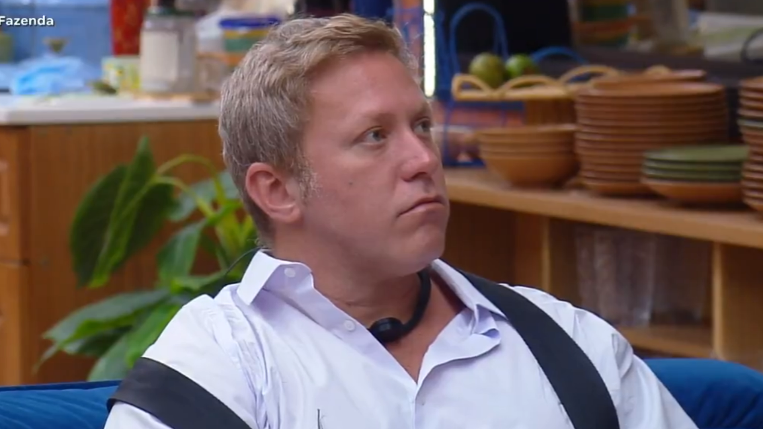 Adriane Galisteu manda recado para Serginho Hondjakoff