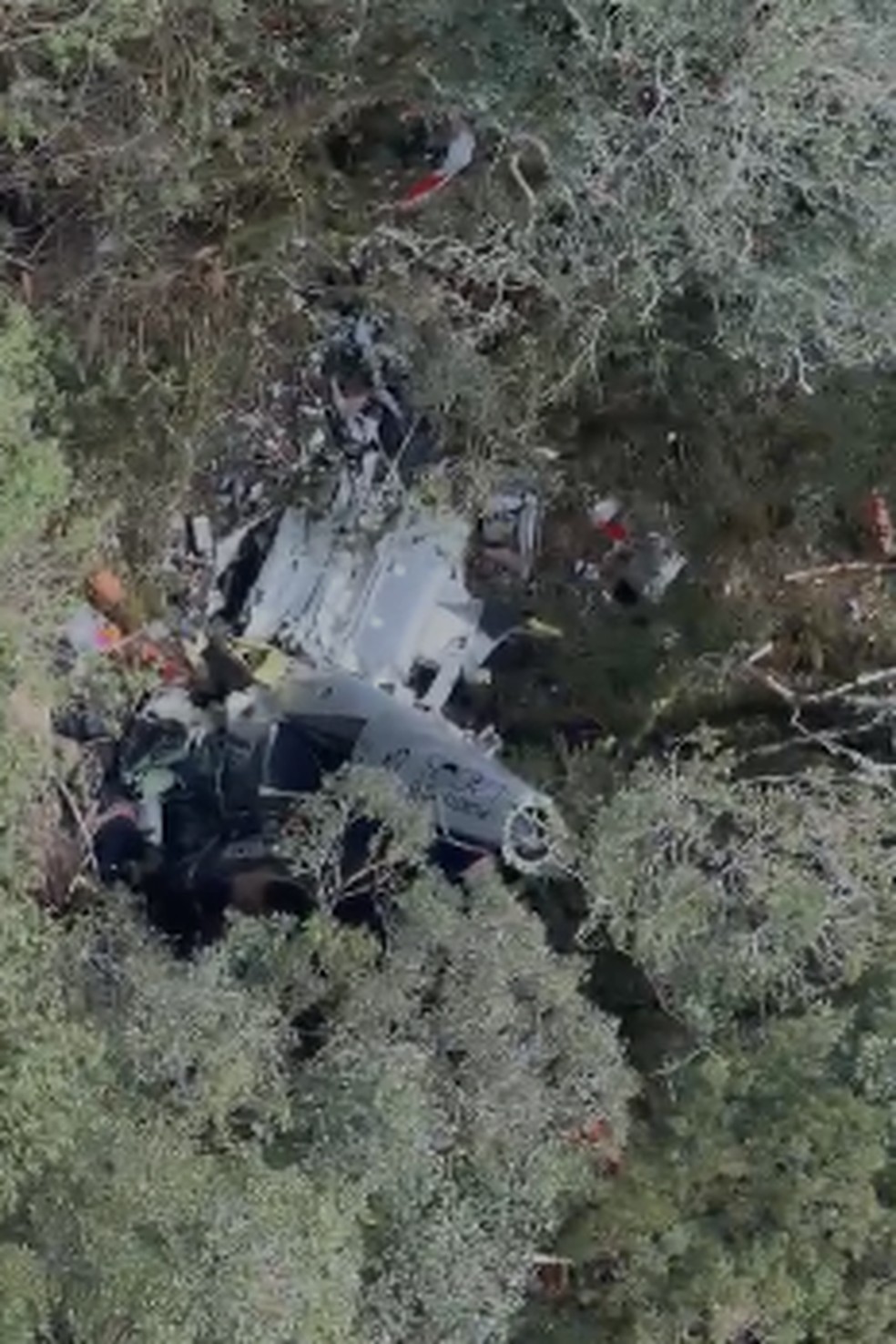 Helicóptero com cantor Rick, da dupla com Renner, é localizado; não há sobreviventes