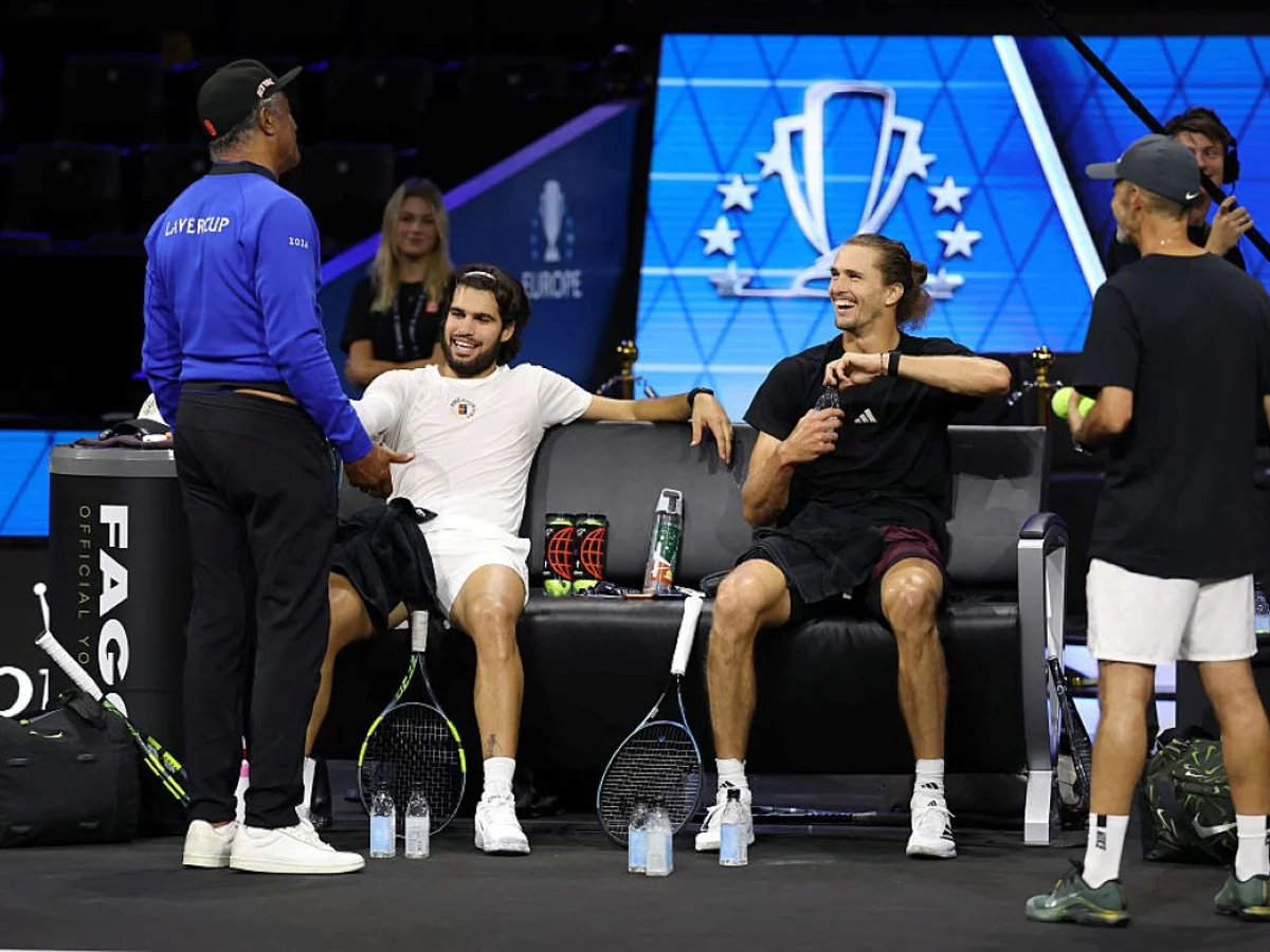 Carlos Alcaraz elogia Zverev: "Melhor jogador do mundo neste momento"