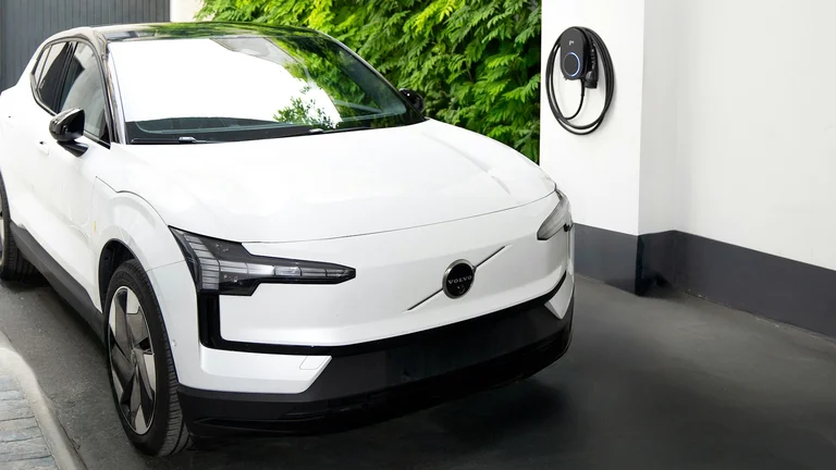 O custo escondido na troca de um carro elétrico: a dança dos wallboxes