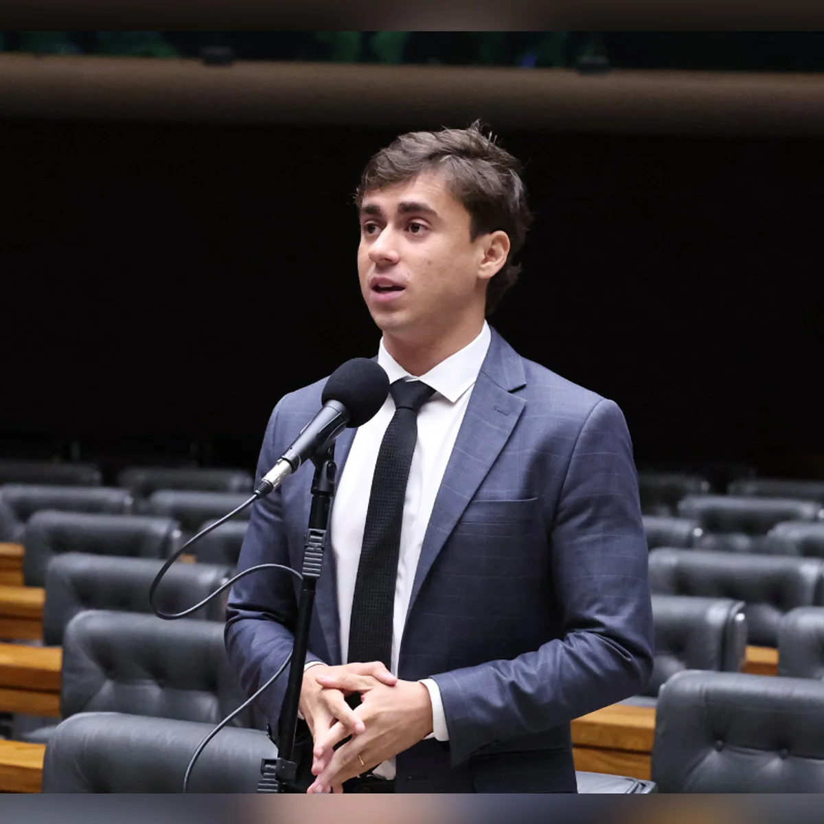 Nikolas ensina como tirar votos de Lula: "Não fale de Flávio"