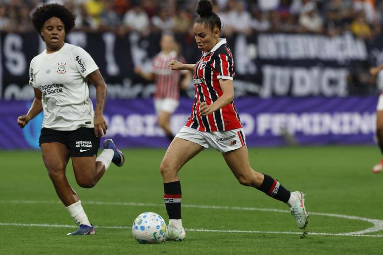 São Paulo x Corinthians na final do Brasileirão Feminino: onde assistir ao vivo, horário e escalações