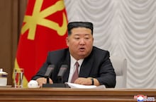 Kim Jong-un supervisiona teste de míssil da Coreia do Norte que usa inteligência artificial