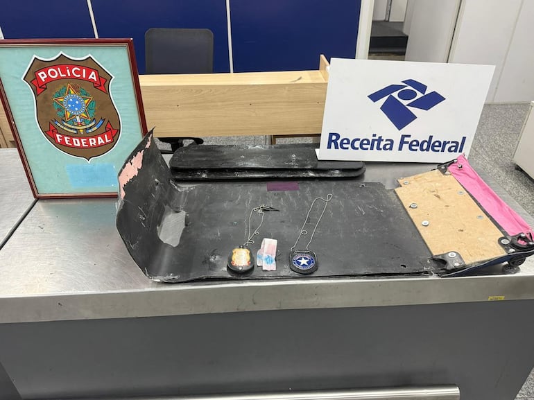 Receita Federal e PF apreendem 8 kg de cocaína em mala no aeroporto do Galeão, no Rio