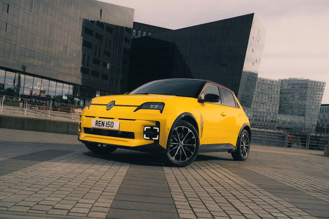O Peugeot E-T16 Concept é um 'hyperhatch' elétrico com tração de rali da escola tradicional.