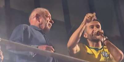 Andr&eacute; Janones exaltou Lula durante discurso na Avenida Paulista, em S&atilde;o Paulo Foto: Reprodu&ccedil;&atilde;o/TV Globo
