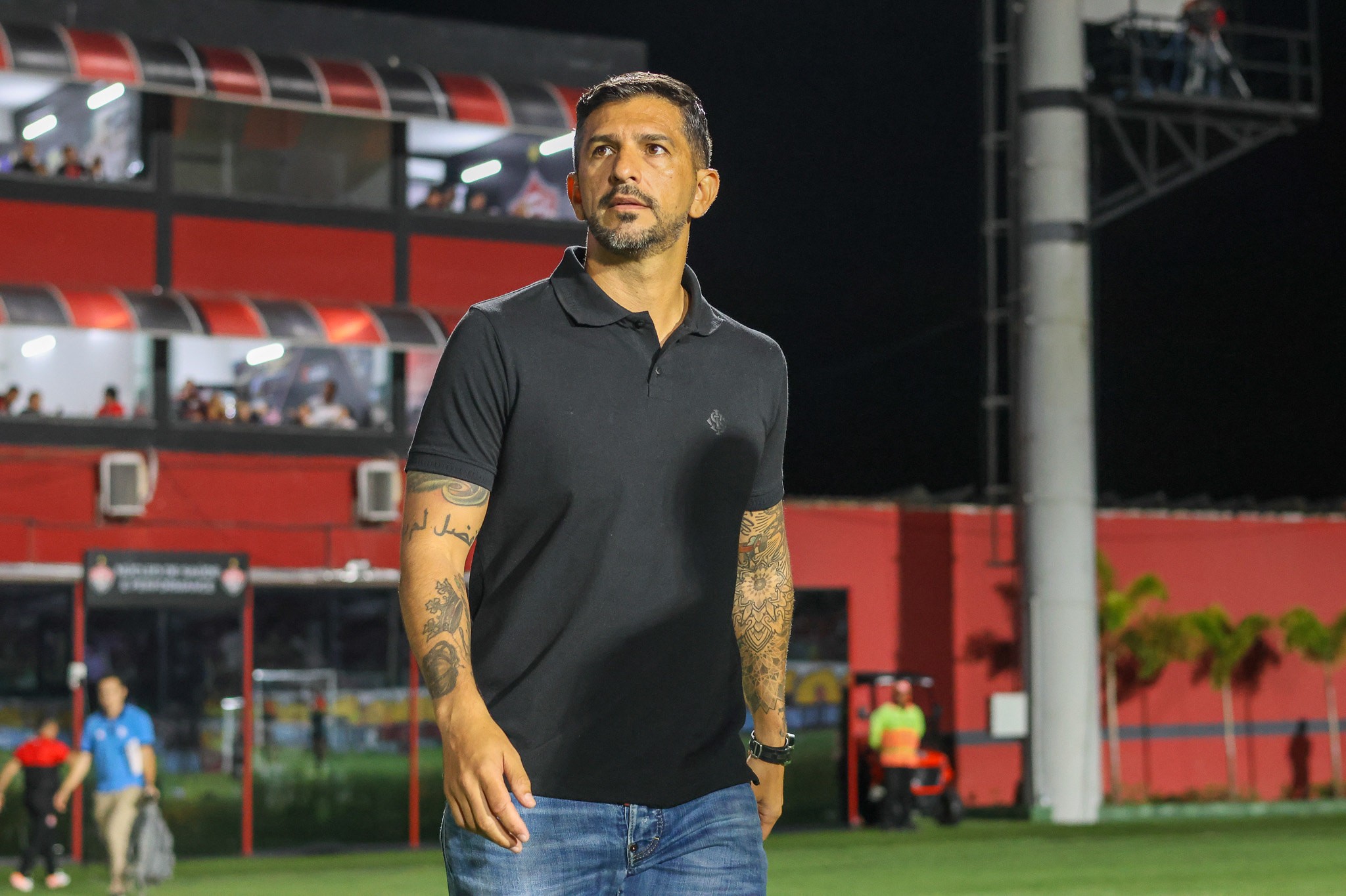 Emiliano Díaz comenta recusa ao Corinthians, cita lealdade e promete: "Um dia eu vou voltar"