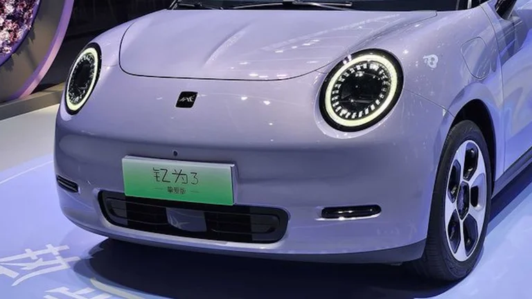 Marca que abriu caminho para carros chineses no Brasil se afunda na crise