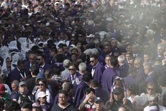 La primera salida de la santa imagen del Señor de los Milagros este 2026 se realizó el sábado 3 de octubre. Foto: Julio Reaño/@photo.gec