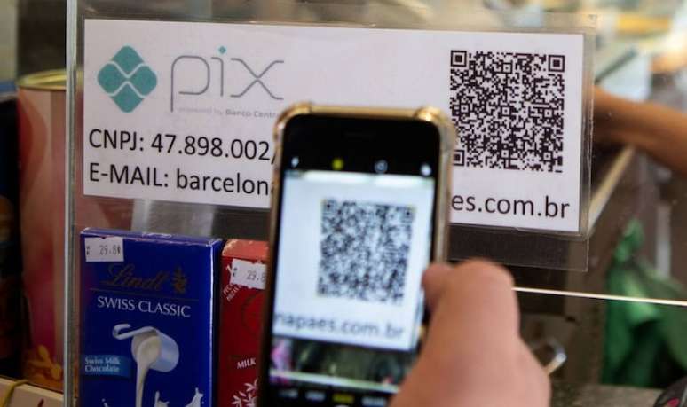 Pix por aproximação deixa de ter teto de R$ 500 a partir desta quinta-feira