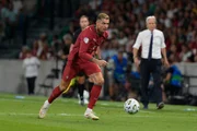 Cristiano Ronaldo é craque da seleção portuguesa.