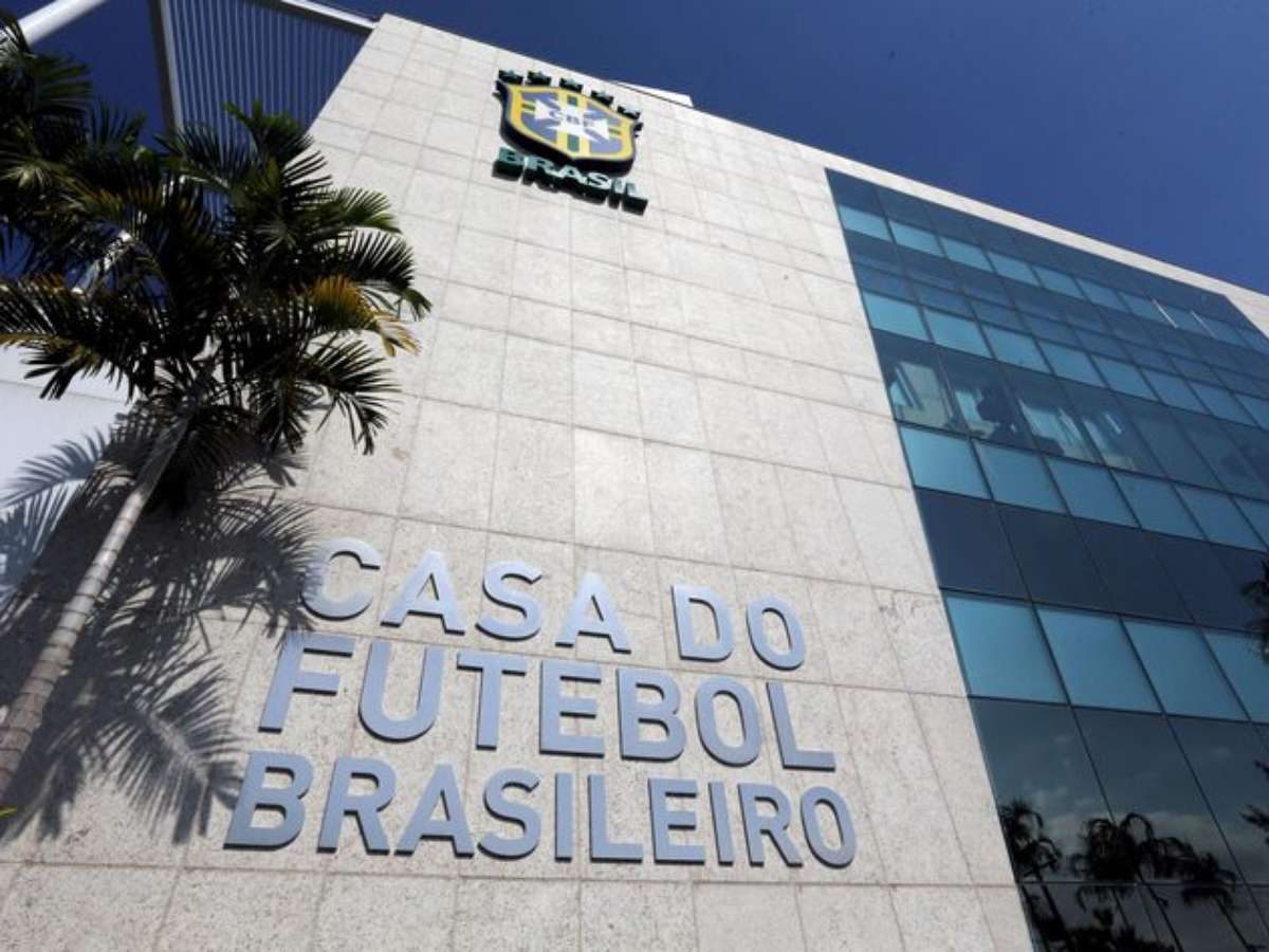 Corinthians e Atlético-MG lideram ranking de clubes brasileiros com mais dívidas; veja lista
