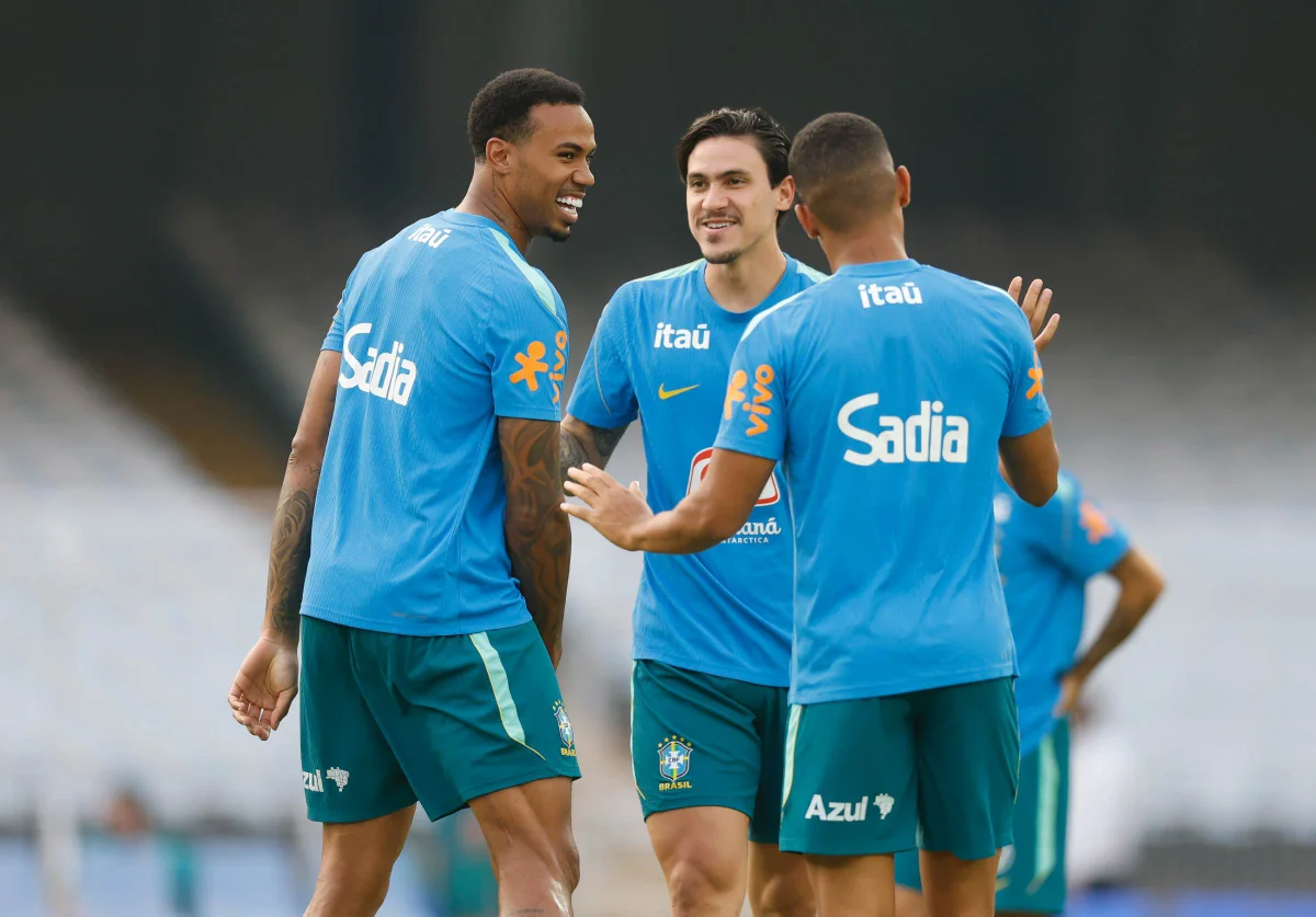 Foto colorida do treino da Seleção Brasileira - Metrópoles