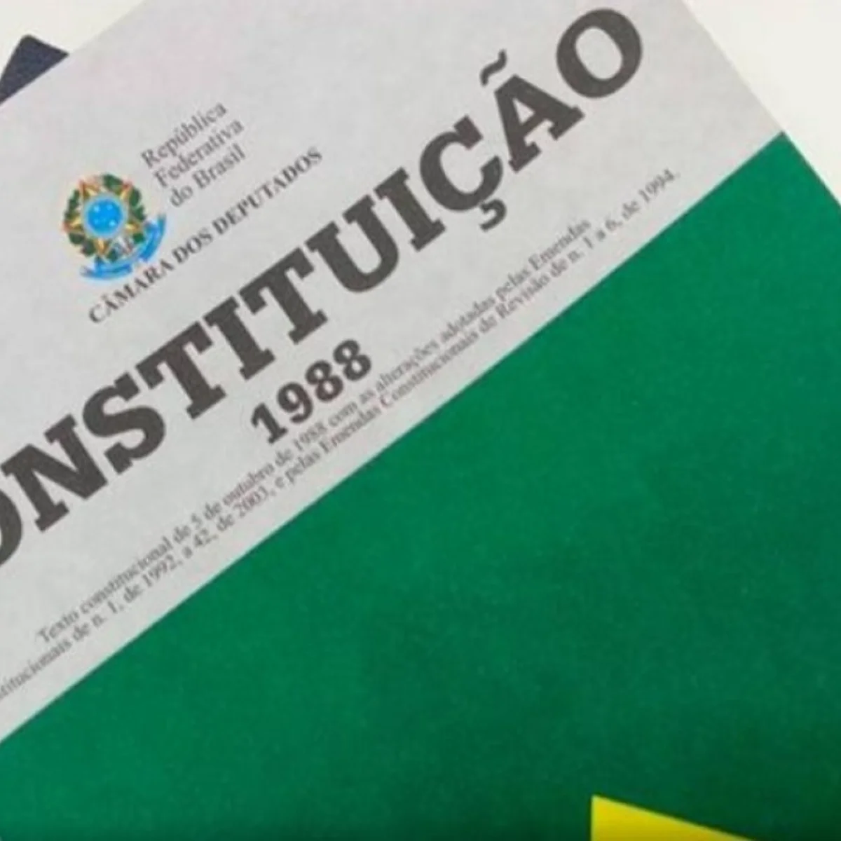 A Constituição de 1988 e o golpe dentro das regras do jogo