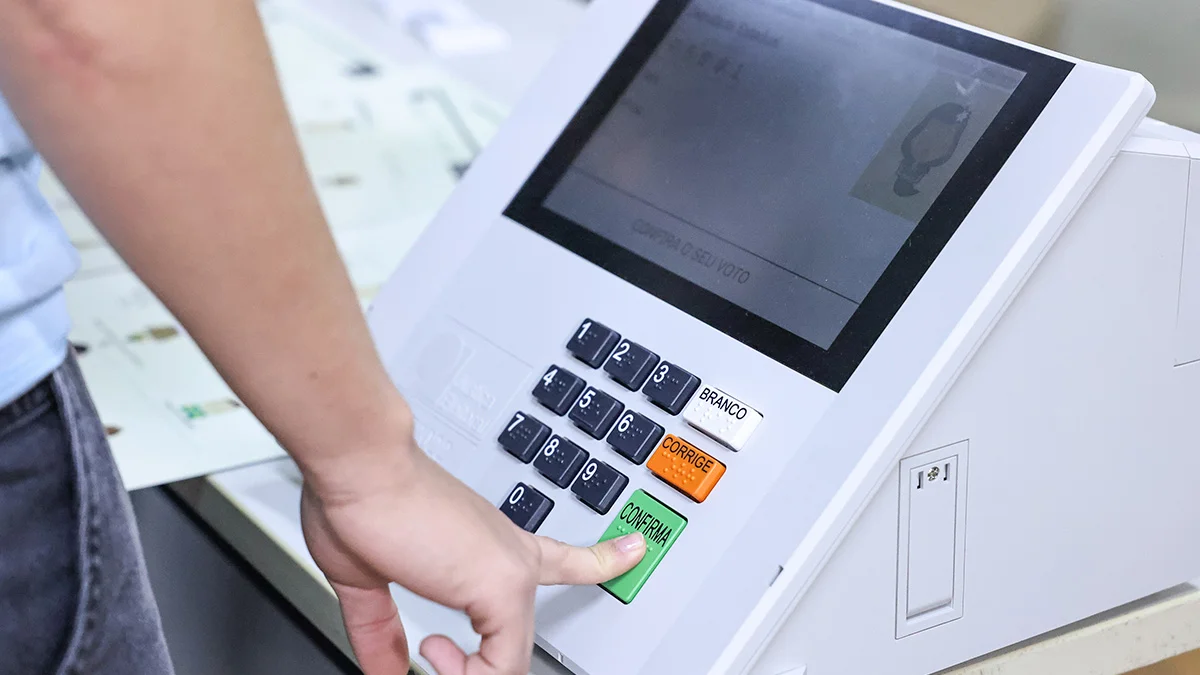 Mais de 158 milhões de brasileiros estão aptos a ir às urnas neste domingo