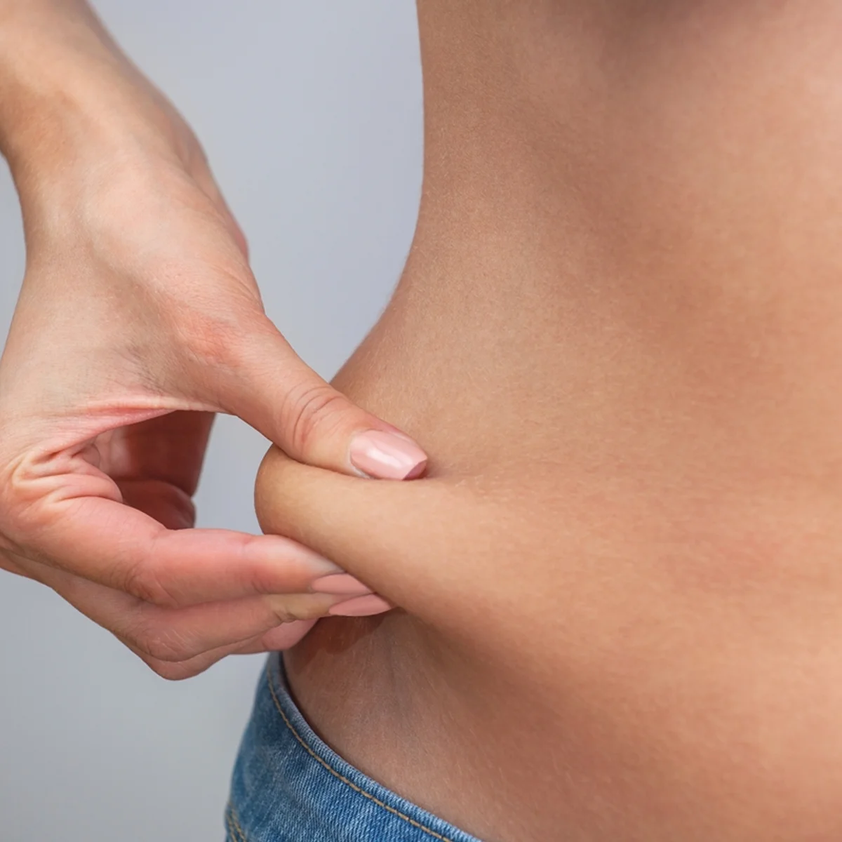 Como reduzir a gordura visceral, que inflama o corpo e prejudica o fígado