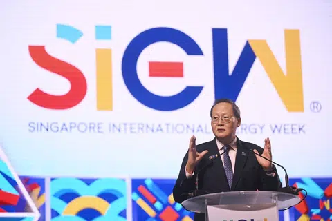S'pore para explorar diversas fontes de energia, novas tecnologias e enfrentar o nacionalismo dos recursos: Tan See Leng