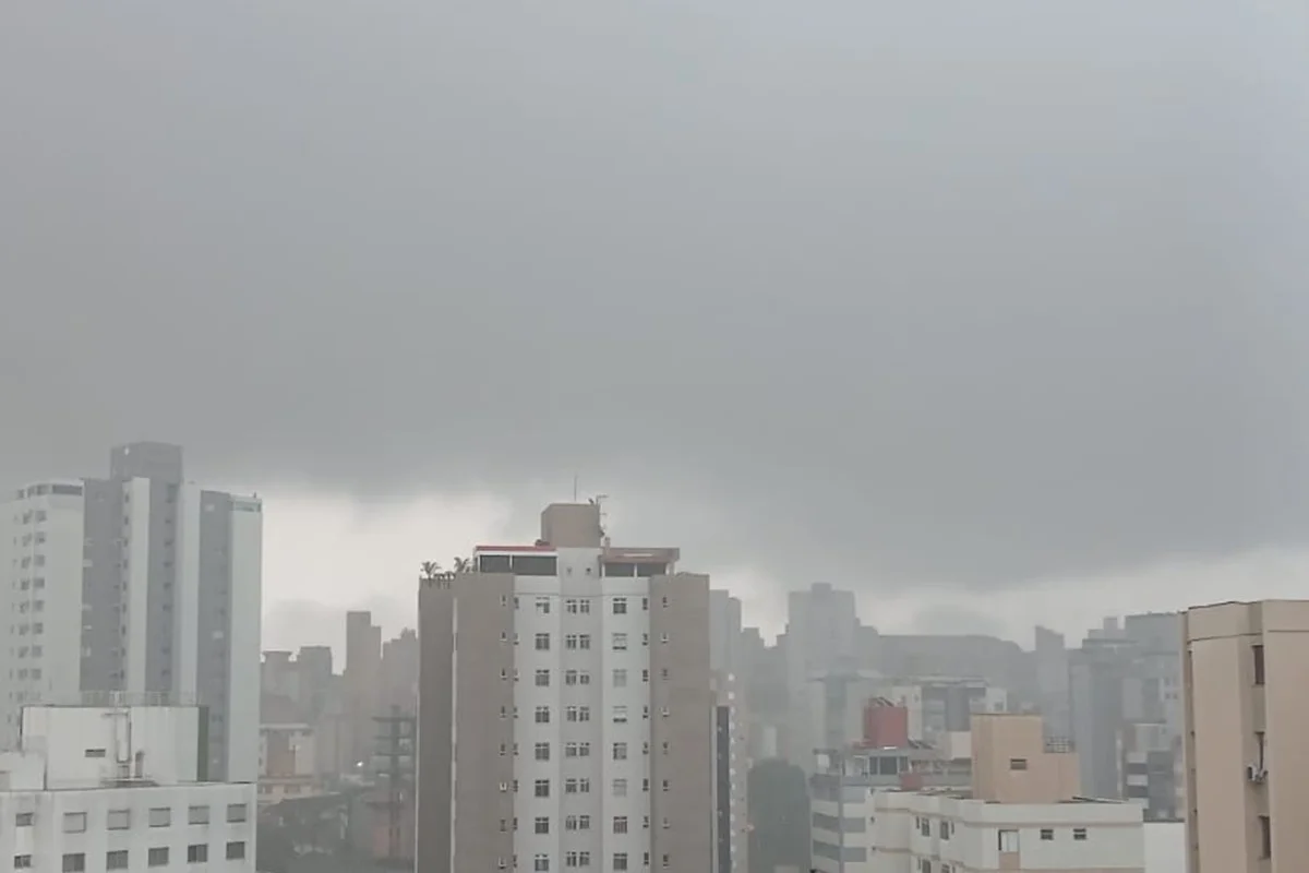 MG tem previsão de tempestades, raios e ventos fortes nesta quarta (14/10)