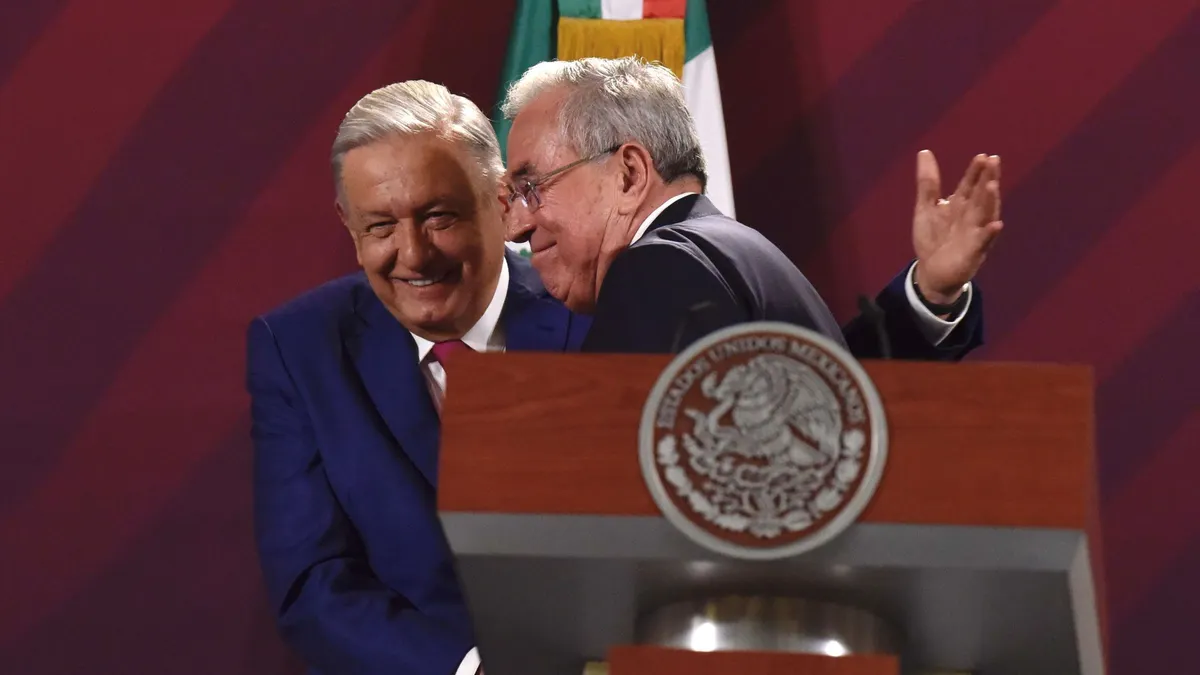 "Pruebas hechizas": AMLO descalifica el caso de EU contra Rocha Moya sin mencionar su regreso fallido