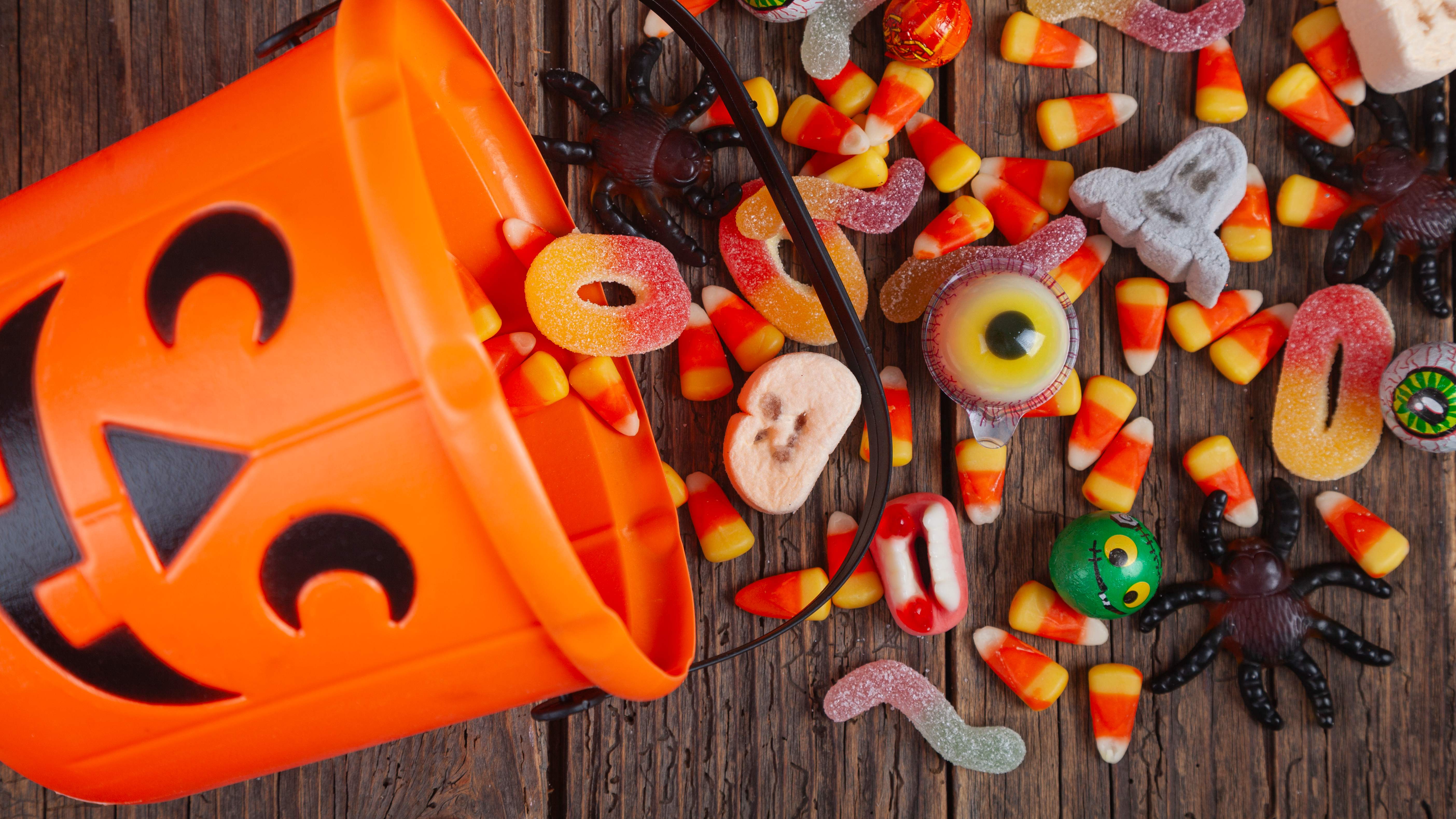 Os preços dos doces saltam quase 8%, mas os consumidores ainda estão dispostos a gastar mais neste Halloween