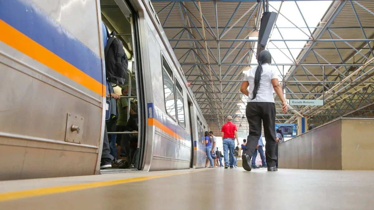 Metrô não vai rodar no domingo (11/10) devido à manutenção programada
