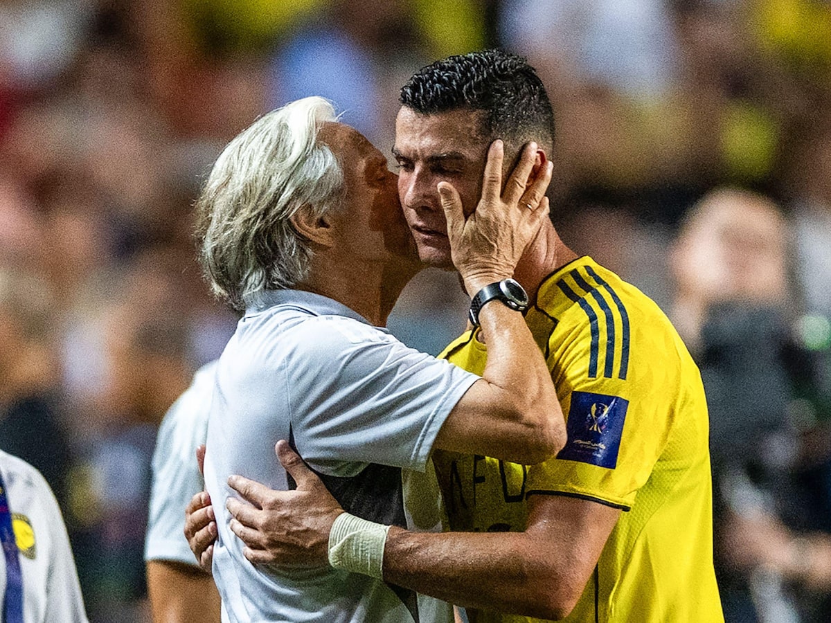 ‘Cristiano Ronaldo não volta à seleção enquanto Jorge Jesus for técnico’, diz TV de Portugal