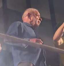 André Janones exaltou Lula durante discurso na Avenida Paulista, em São Paulo Foto: Reprodução/TV Globo