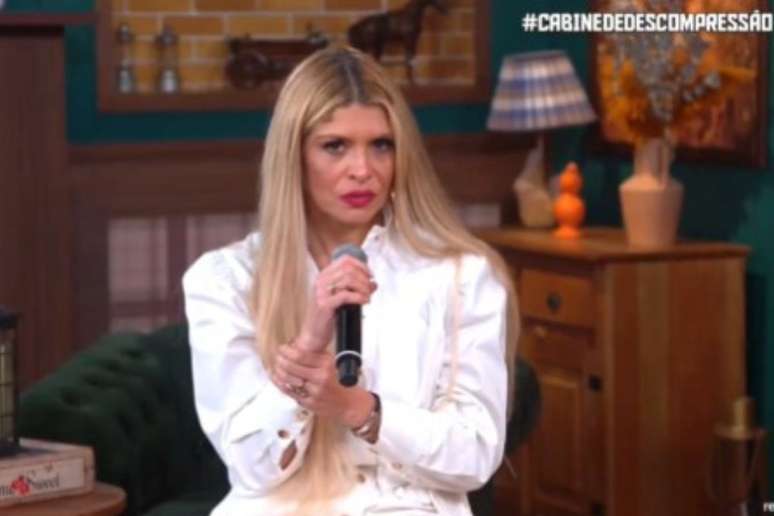 A Fazenda 18: veja o momento em que Adryana é informada de surpresa e ao vivo sobre morte de Rick; ação sofre críticas nas redes