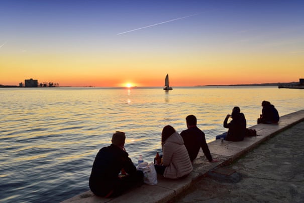 'Um refúgio de luz suave, sol quente e praias de areia': os destinos favoritos do outono dos leitores
