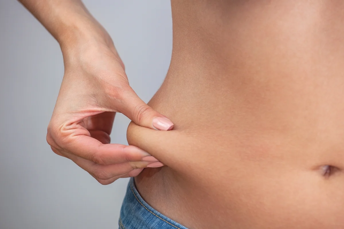 Como reduzir a gordura visceral, que inflama o corpo e prejudica o fígado