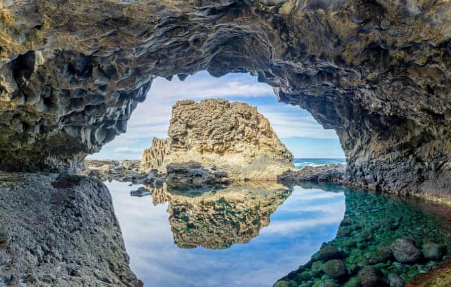 'Um refúgio de luz suave, sol quente e praias de areia': os destinos favoritos do outono dos leitores