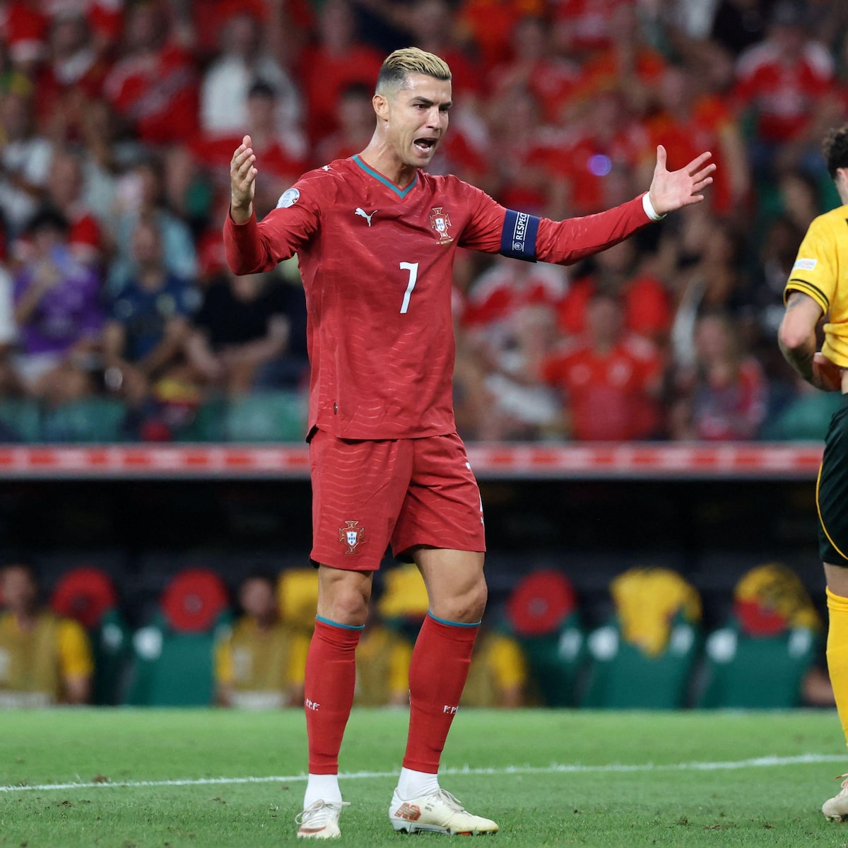 Cristiano Ronaldo abre o jogo sobre briga com Jorge Jesus e se compara a Pelé e Maradona; leia carta