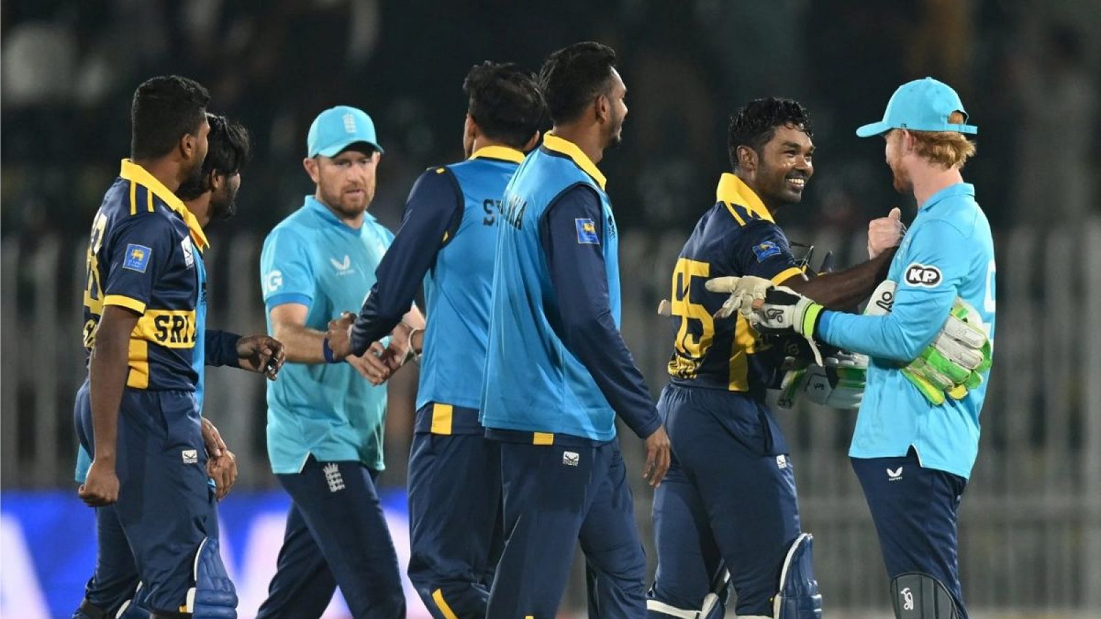 Kusal Mendis elogia o 'caráter' do Sri Lanka após perseguição recorde de 430 rodadas