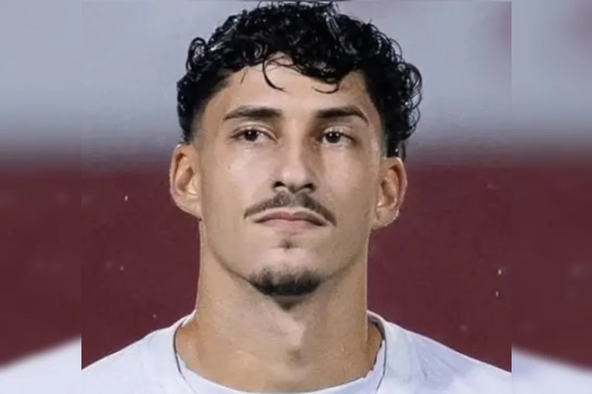 Jogador preso por agredir namorada