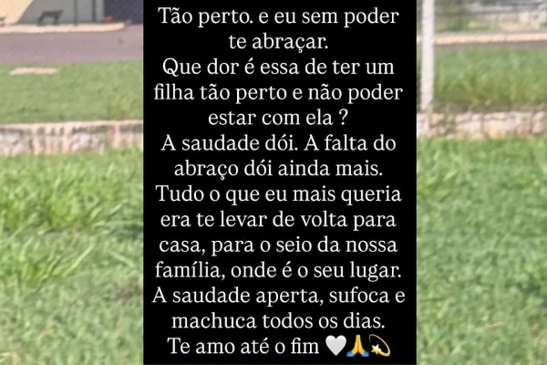Padrasto de Deolane desabafa em frente à penitenciária: “Te amo até o fim” - destaque galeria