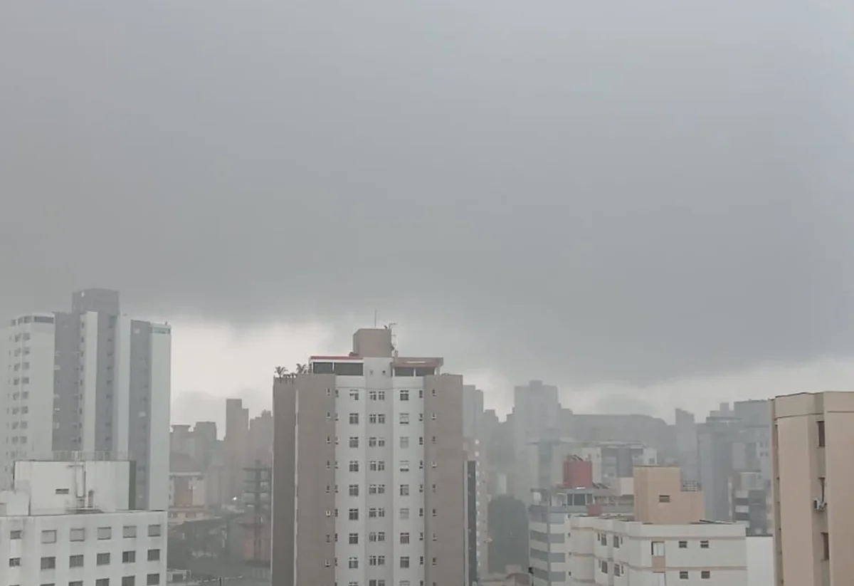 Imagem da matéria: MG tem previsão de tempestades, raios e ventos fortes nesta quarta (14/10)