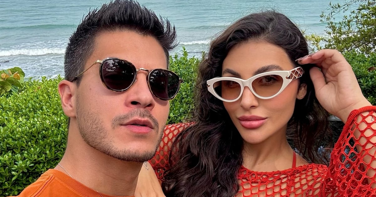 Paz reinou? Arthur Aguiar e Jheny Santucci surgem juntos em viagem com a família