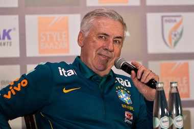 Brasil dá chance a novatos em duelo inédito contra a Índia na cidade que recebeu Pelé