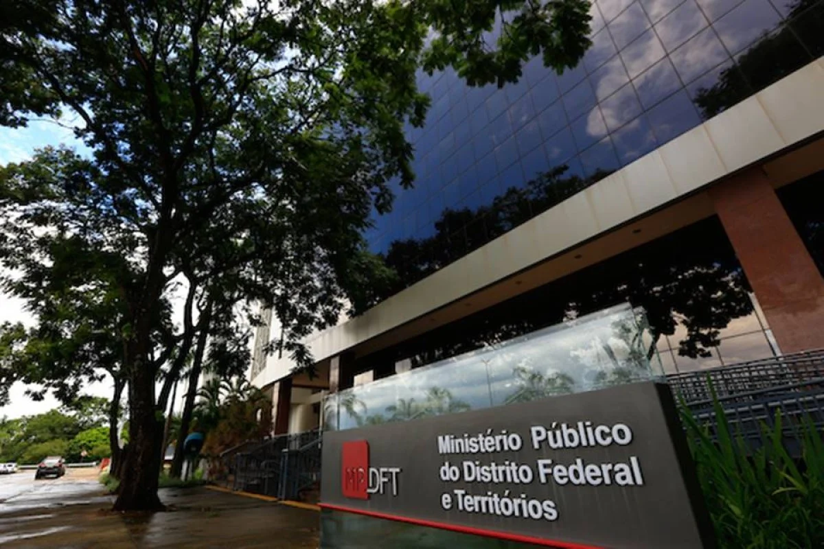Desabamento e covas abertas: MPDFT aponta falhas em cemitérios do DF