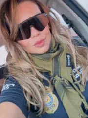 Da missa ao estande de tiros: veja fotos de delegada presa por elo com PCC